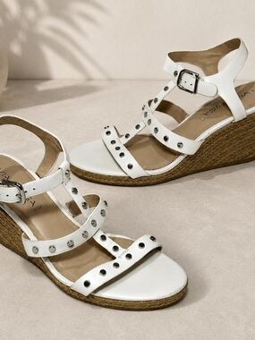 Via Spiga White Leather Studded T-Strap Espadrille Wedge Sandals 8M EUR 38